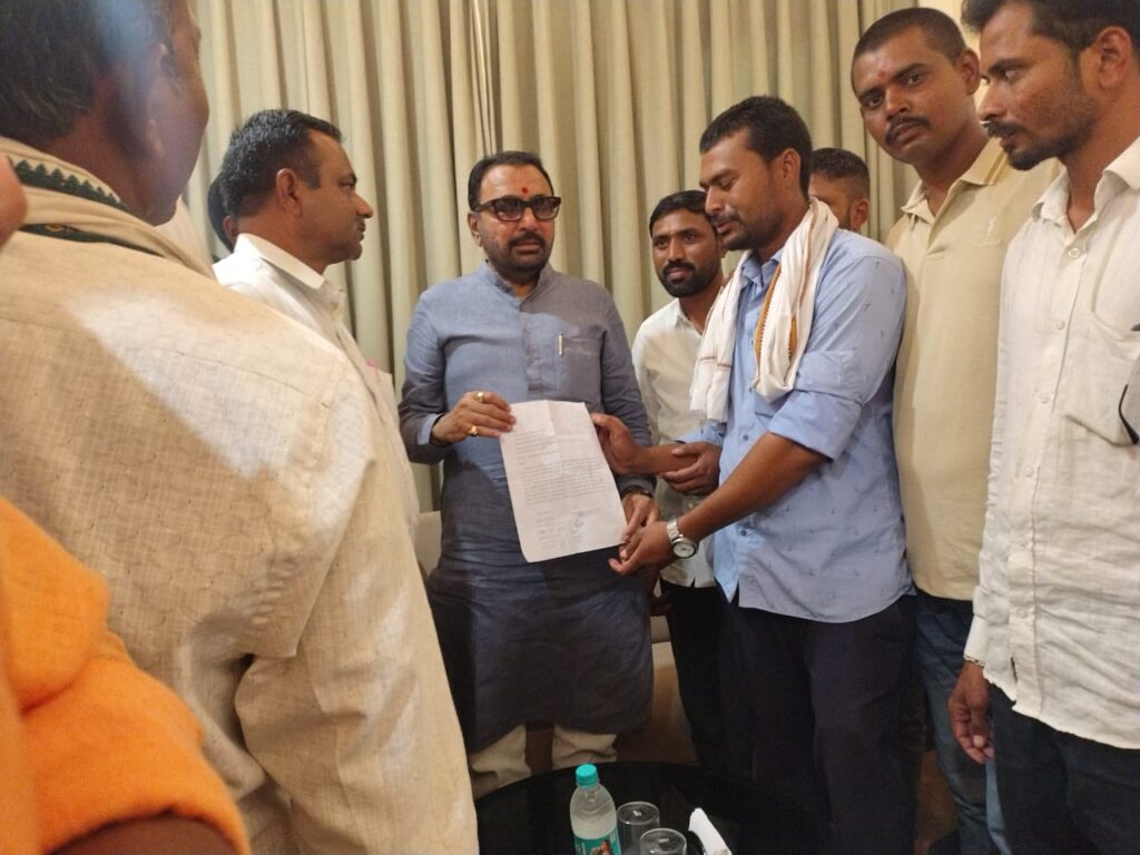 Central Minister Prataprao Jadhav Meet Food Minister Chagan Bujbal